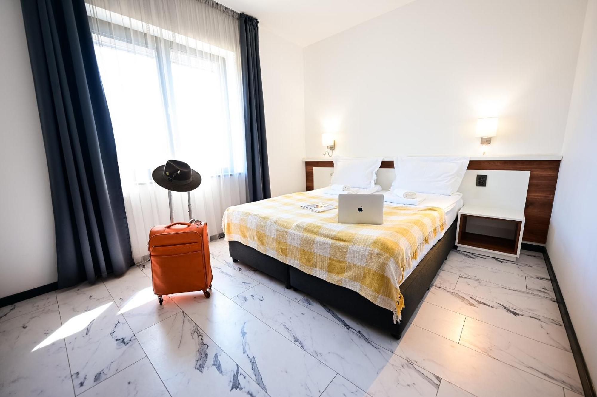Rubo Hotel Shumen Dış mekan fotoğraf