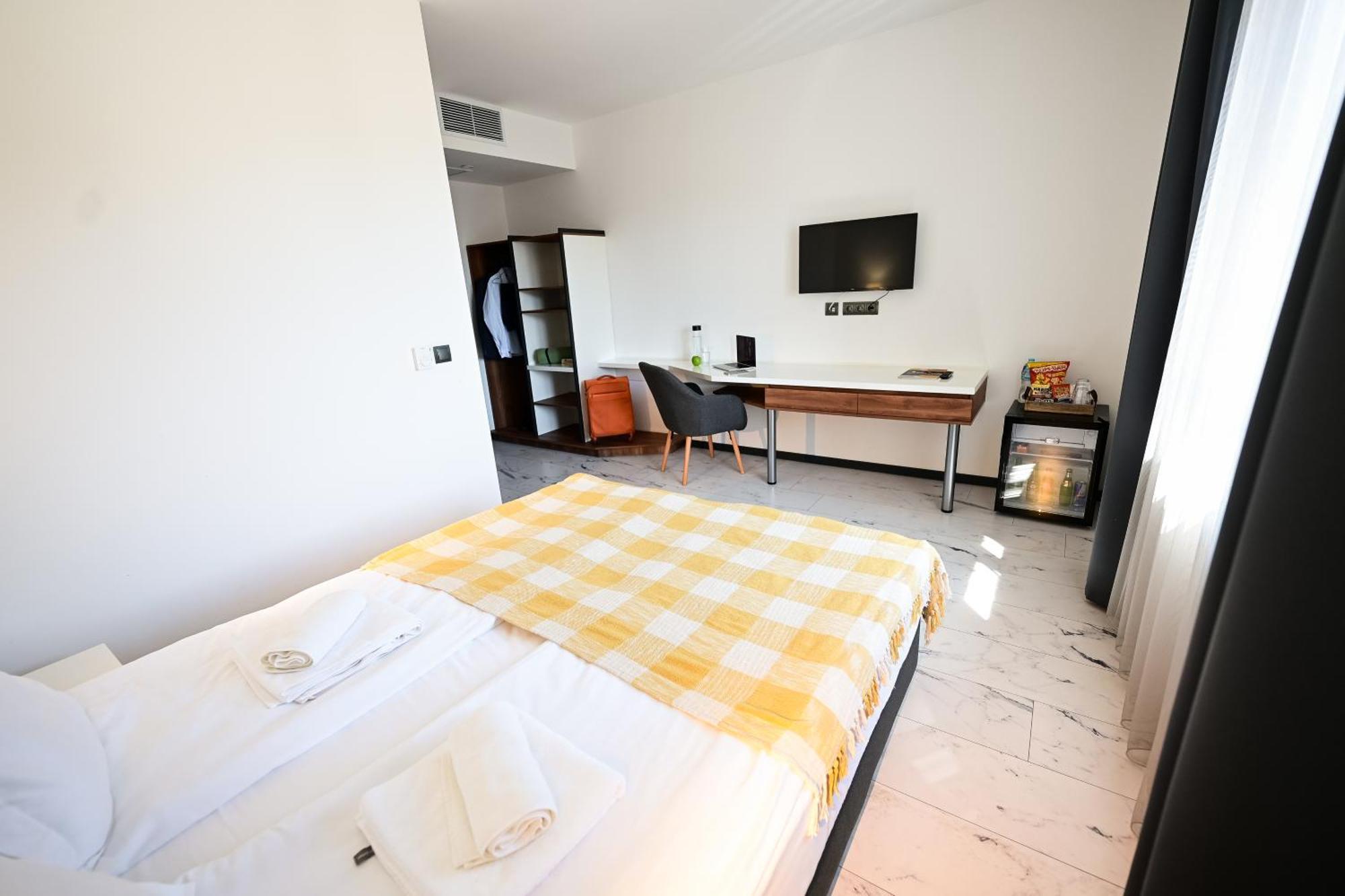 Rubo Hotel Shumen Dış mekan fotoğraf